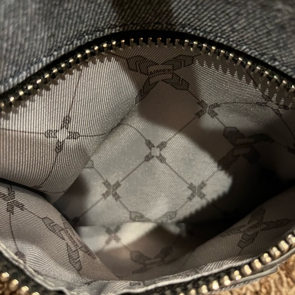 *SOLD* NWT Aimee Kestenberg Leather Convertible Crossbody - Onyx - Dark Denim - Picture 12 of 13